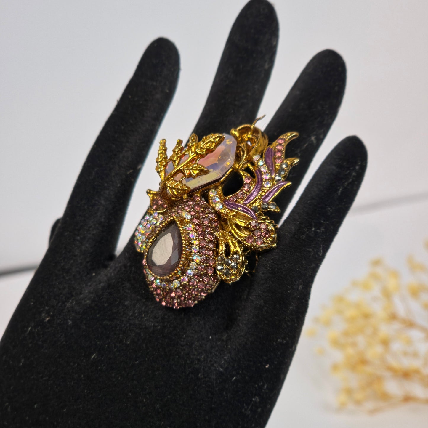 Verdant Paisley Turkish Ring