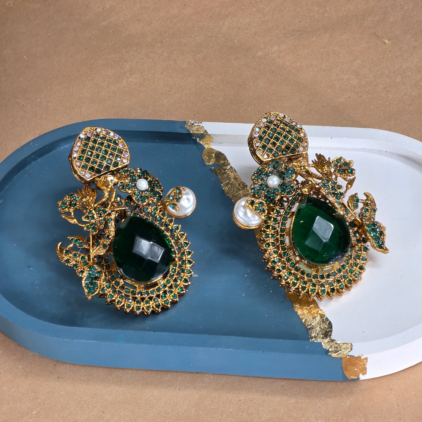 Imperial Emerald Teardrop Necklace Set